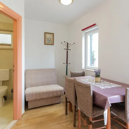 Ap Next To Sandy Beach Appartement Duće