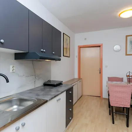 Апартаменты Ap Next To Sandy Beach