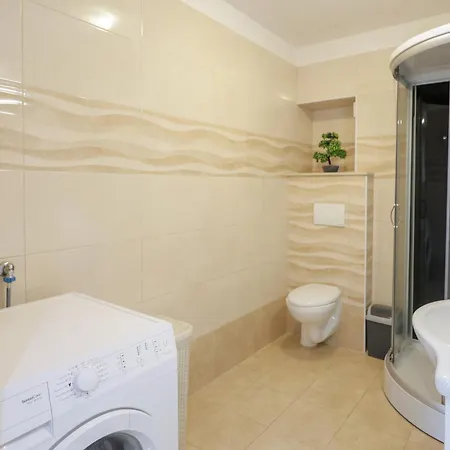 Апартаменты Ap Next To Sandy Beach